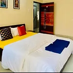 Oyo Home 87931 Jai Hanuman Apartment