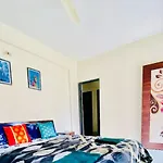 Oyo Home 87931 Jai Hanuman Apartment